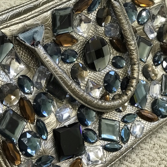 Fun jeweled handbag! - Picture 2 of 3